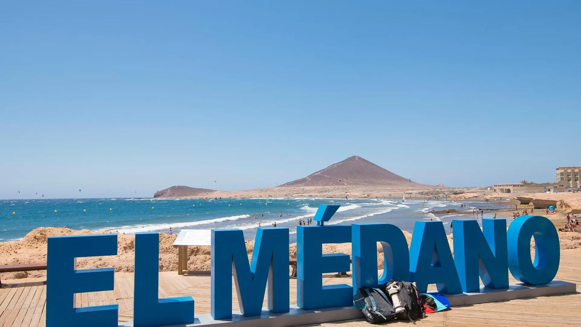 Alquilaencanarias Plaza Roja Beach El Médano
